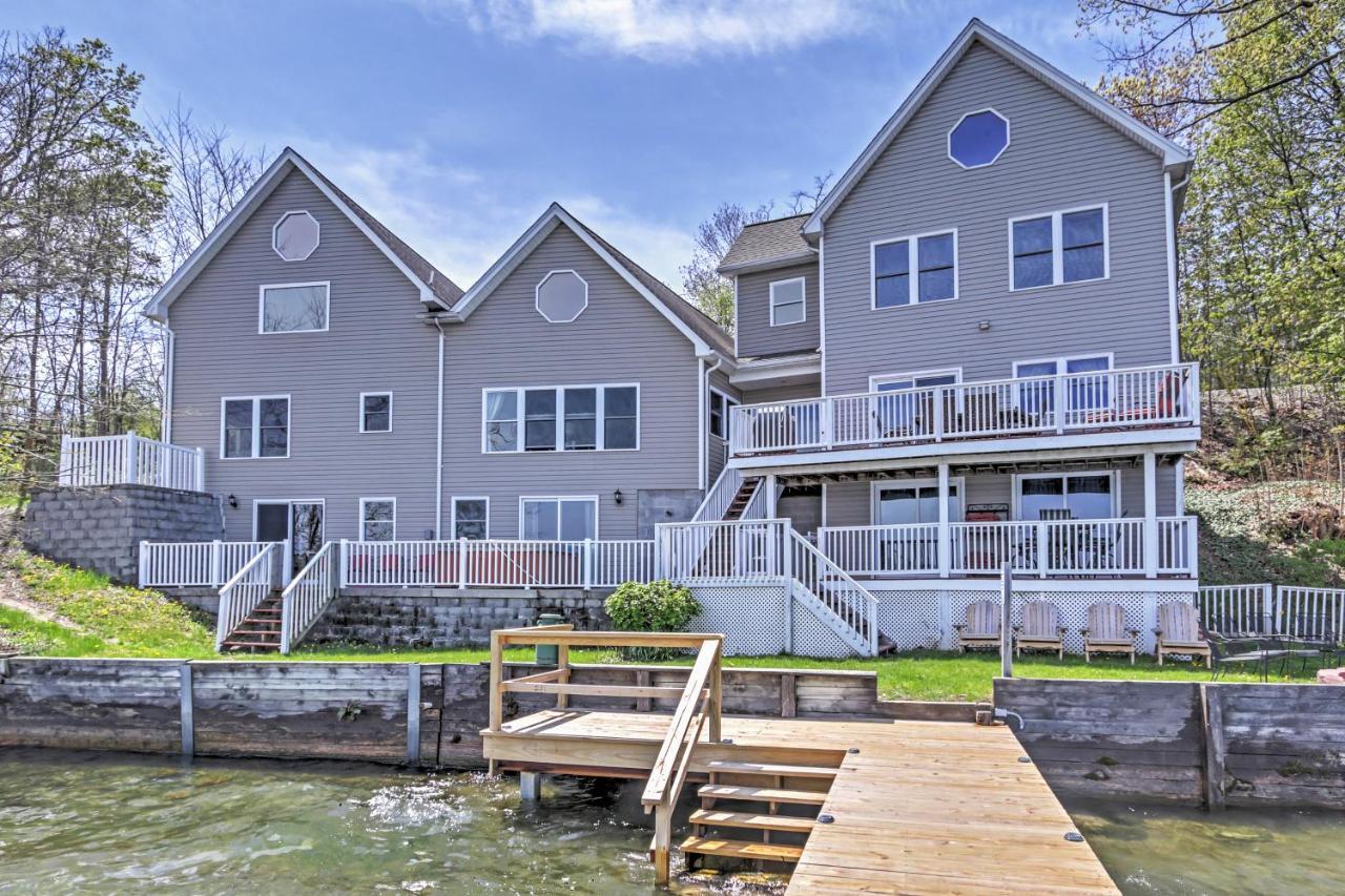 Waterfront Seneca Lake House Fire Pit And Boat Dock Geneva Exteriér fotografie